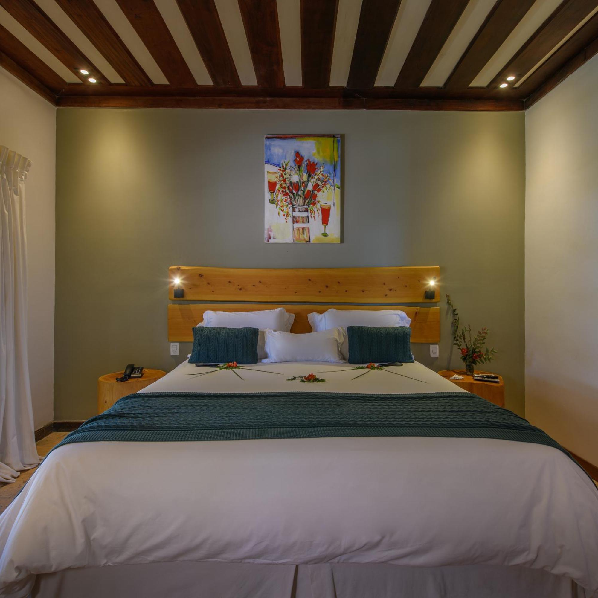 Quinta Dos Pinhais Pouso E Charme ซานโต อังตัวนิโอ โด ปิงญัล ภายนอก รูปภาพ