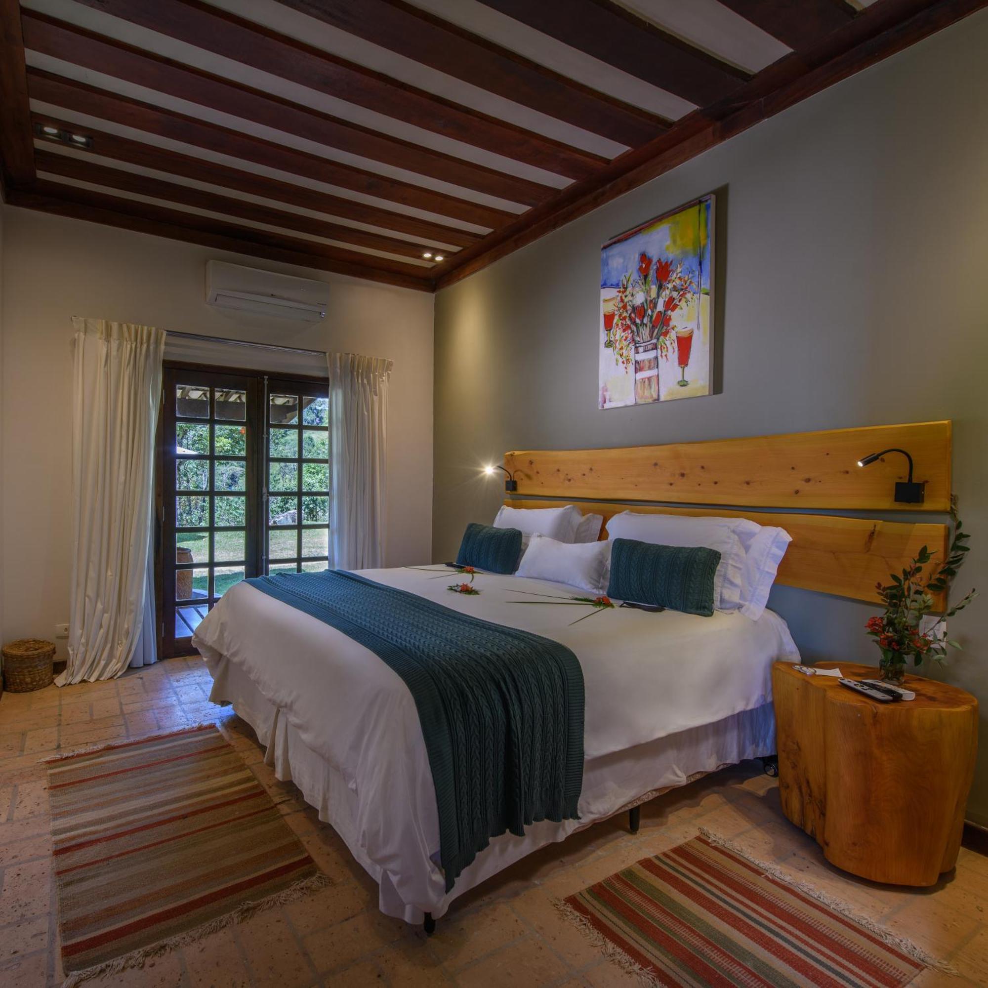 Quinta Dos Pinhais Pouso E Charme ซานโต อังตัวนิโอ โด ปิงญัล ภายนอก รูปภาพ