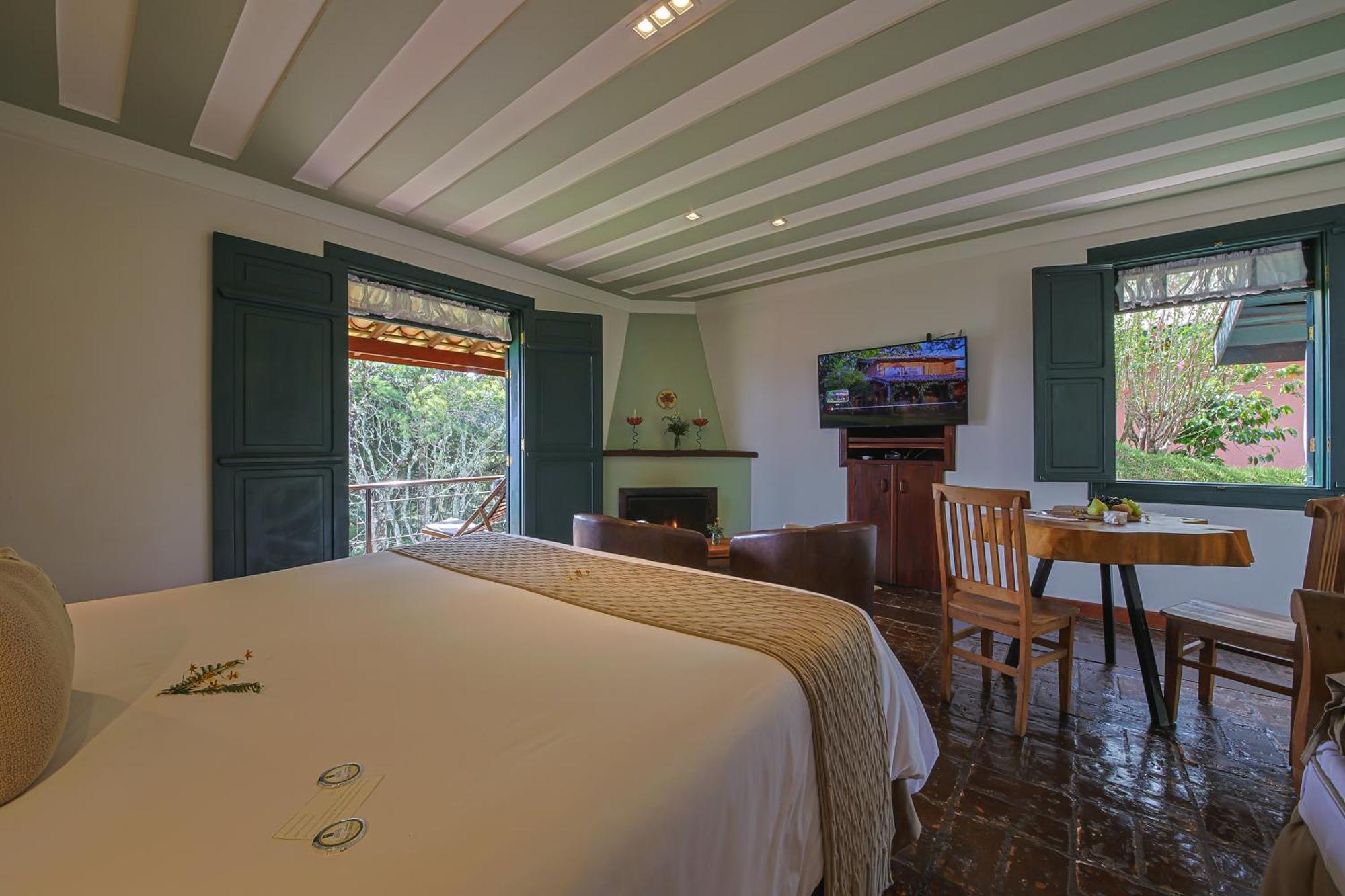 Quinta Dos Pinhais Pouso E Charme ซานโต อังตัวนิโอ โด ปิงญัล ภายนอก รูปภาพ